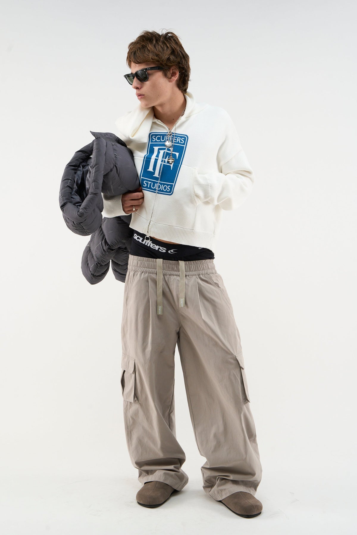 Rolly White Knit Zipper