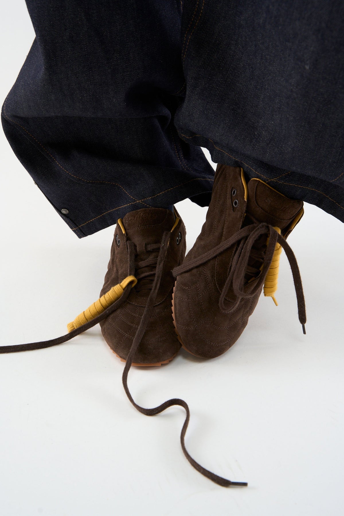 Iconic Suede Brown Sneaker