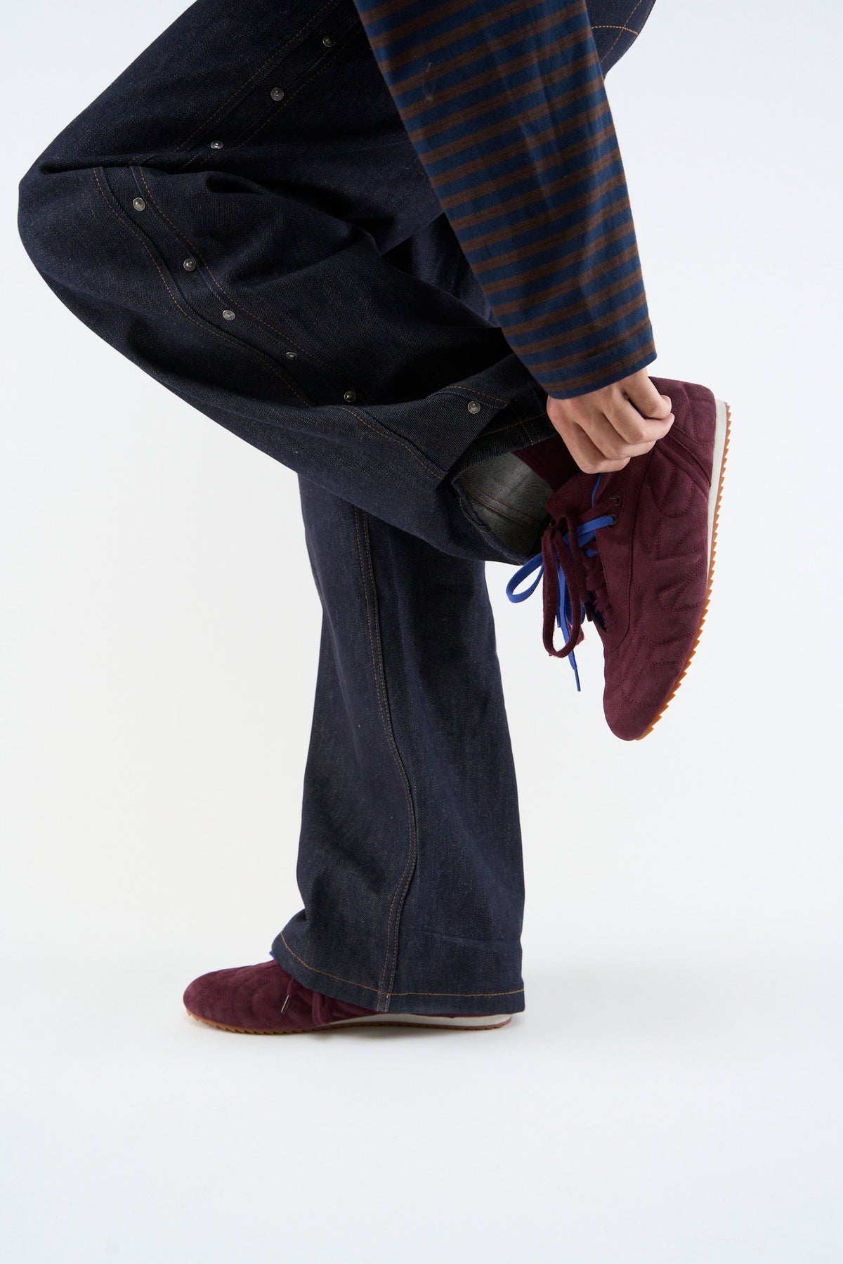 Iconic Suede Burgundy Sneaker