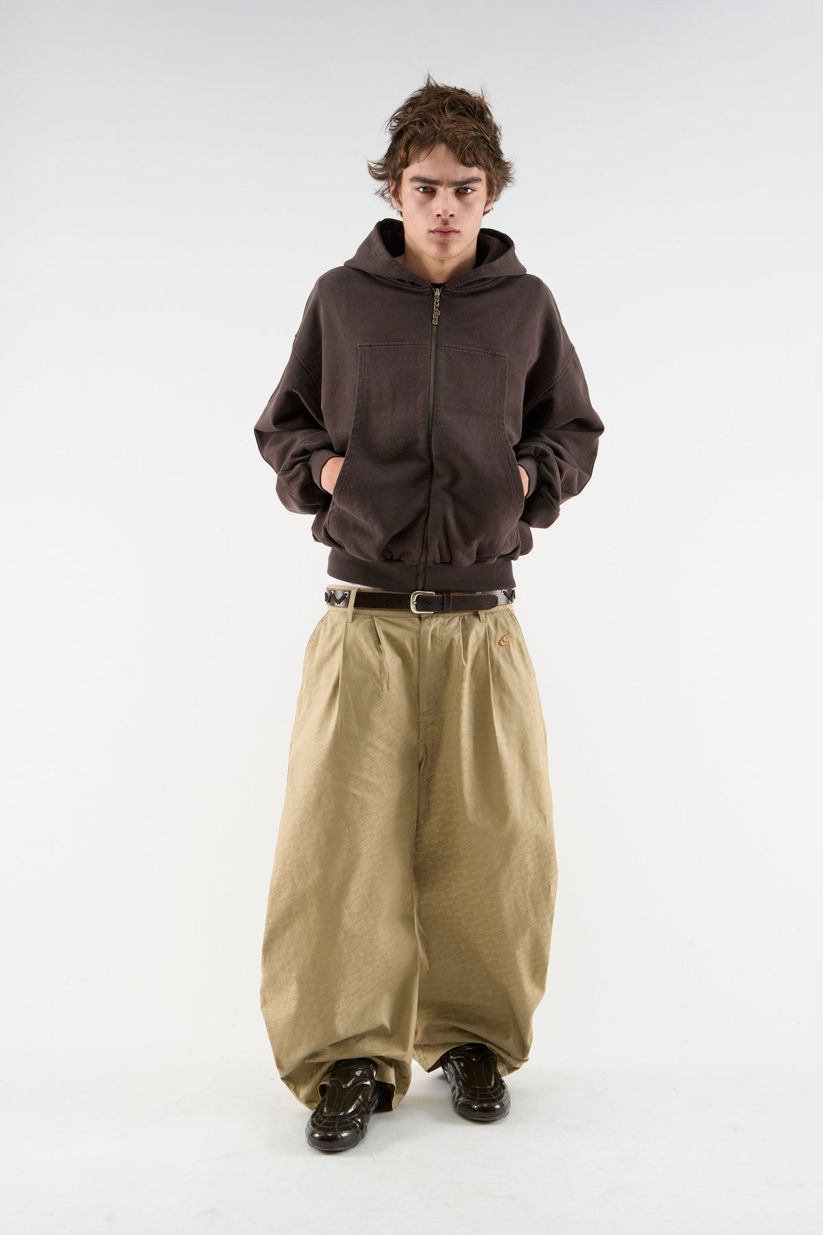 Pick Pocket Brown Zipper