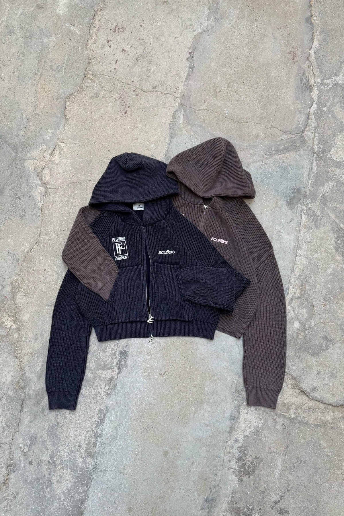 Signal Dark Knit Zipper