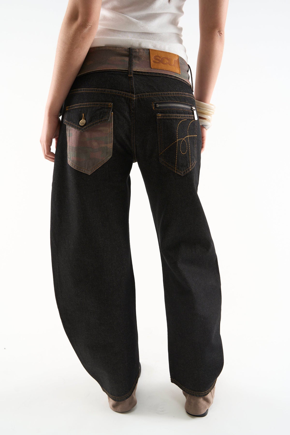 New Silvons Brown Pants